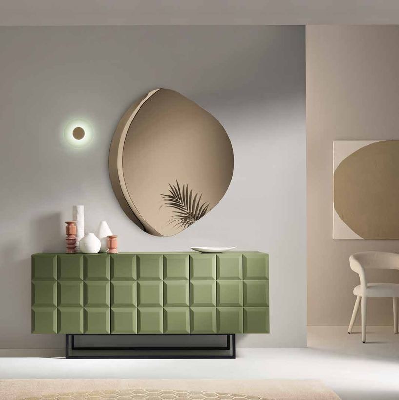 Klimt sideboard in green with doors in raised squares